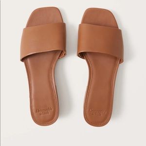 Abercrombie 90s mule slide